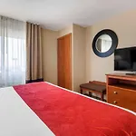 Comfort Suites North Dallas